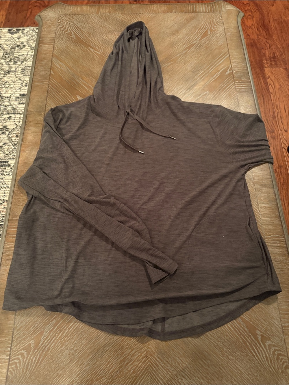 Old Navy Lightweight Hooded Pullover Sweatshirt in Charcoal